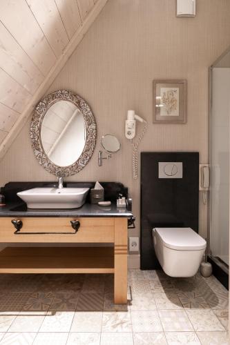 Premiere Single Room