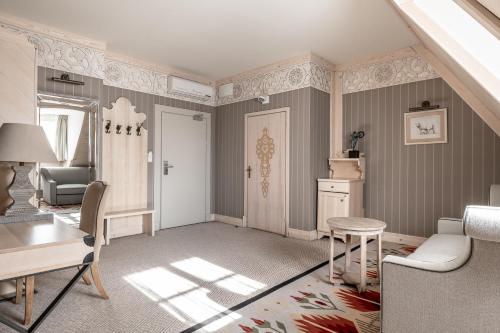 Grand Aries Suite