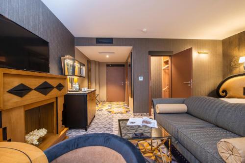 Deluxe Double or Twin Room