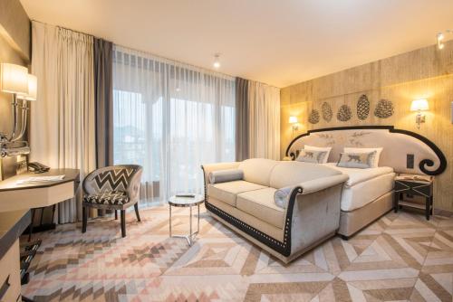 Premium Double or Twin Room with Mountain View
