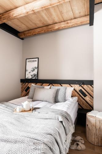 One Bedroom Apartment