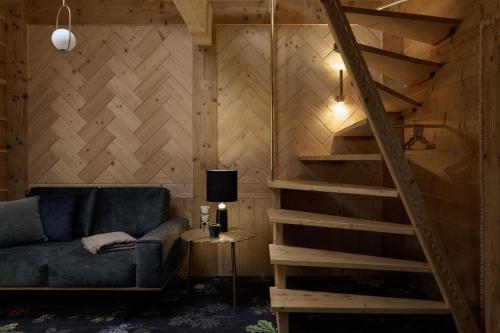 Deluxe Double Room with Balcony and Mountain View - Mezzanine