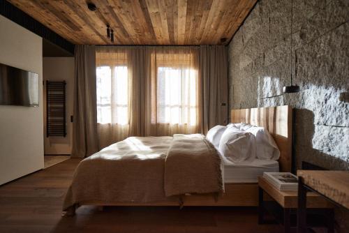 Granite Deluxe Double Room with Mountain View