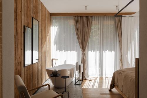 Deluxe Double Room with Bath