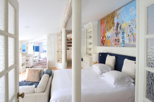 Deluxe King Suite