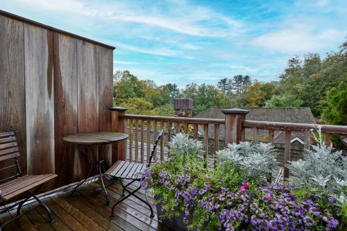 King Room with Balcony