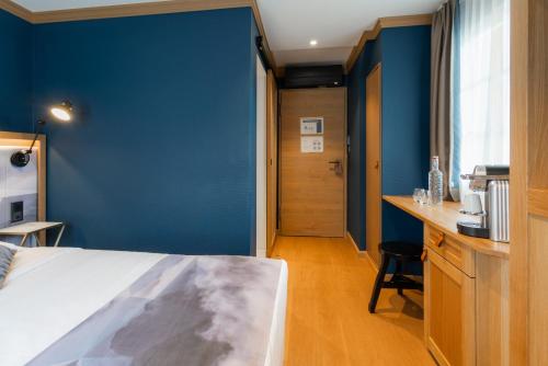 Double Room Tiny