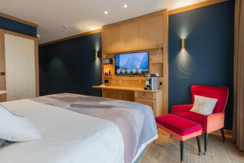 Signature Room