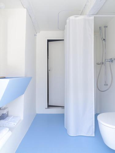 Double or Twin Room with Private Bathroom