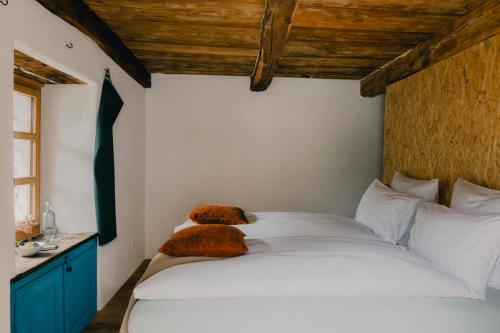 Double or Twin Room with Private Bathroom