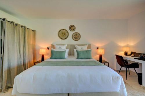 Deluxe Room with Terrace and Spa Access
