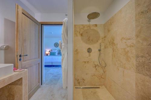 Deluxe Room with Terrace and Spa Access