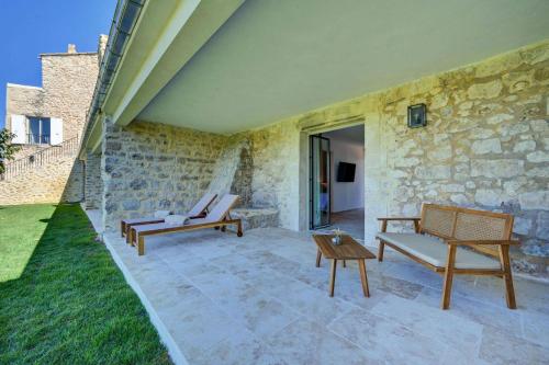 Deluxe Room with Terrace and Spa Access