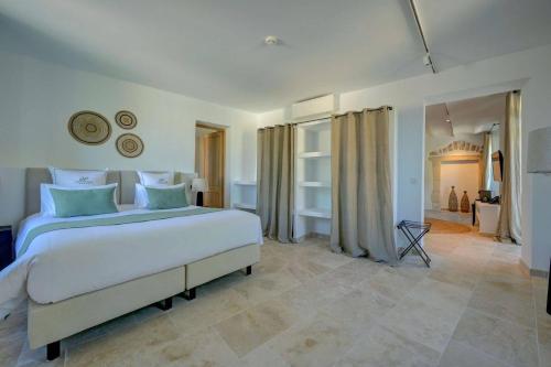 Deluxe Junior Suite with terrace and spa access