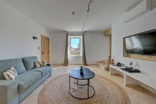 Deluxe Suite with terrace and spa access