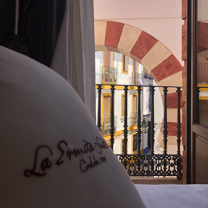 Junior Suite Arch with Balcony