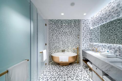Junior Suite Sea View Including New Year Gala Dinner