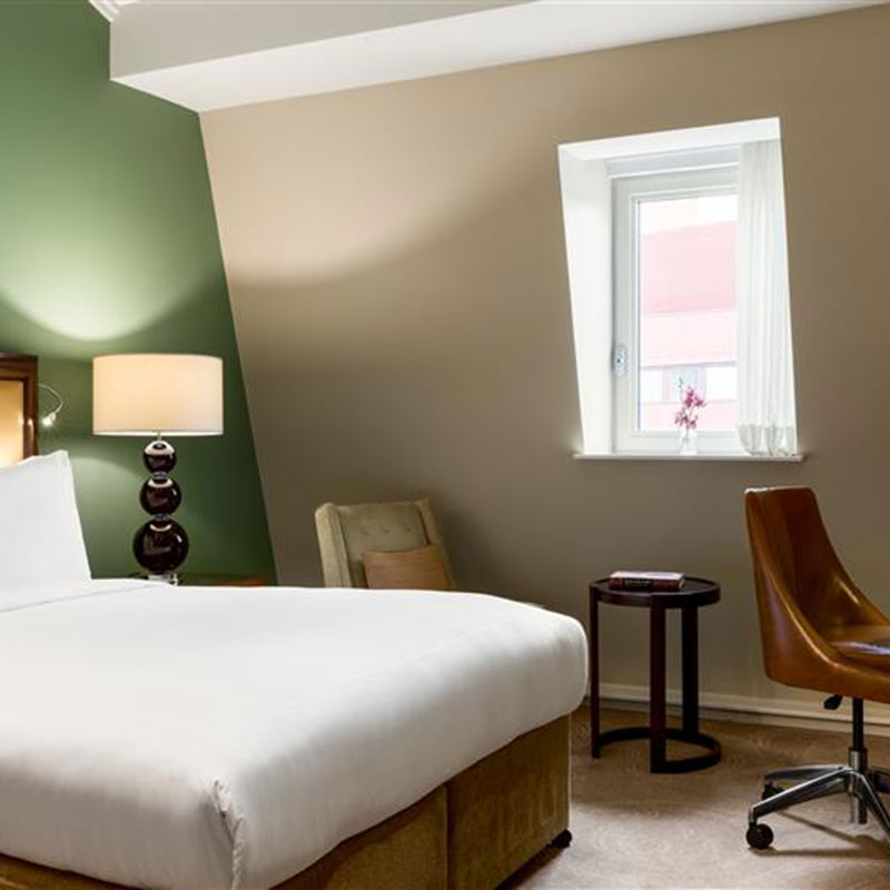 King Loft Room - High Floor/Barlow House