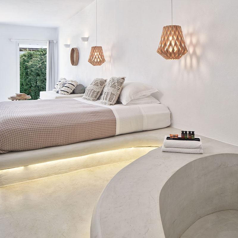 Honeymoon Suite
