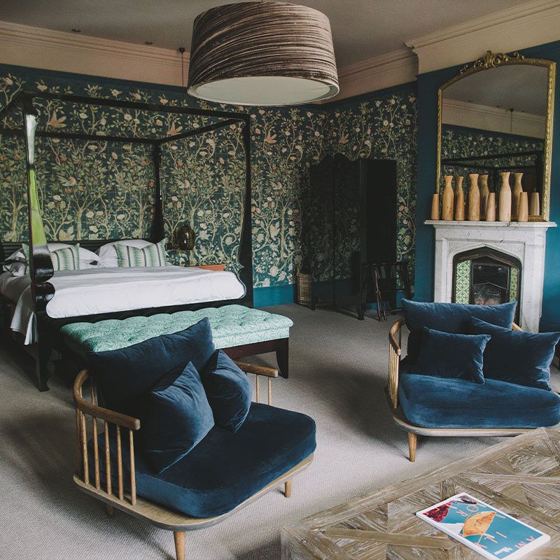 Manor Master Suite