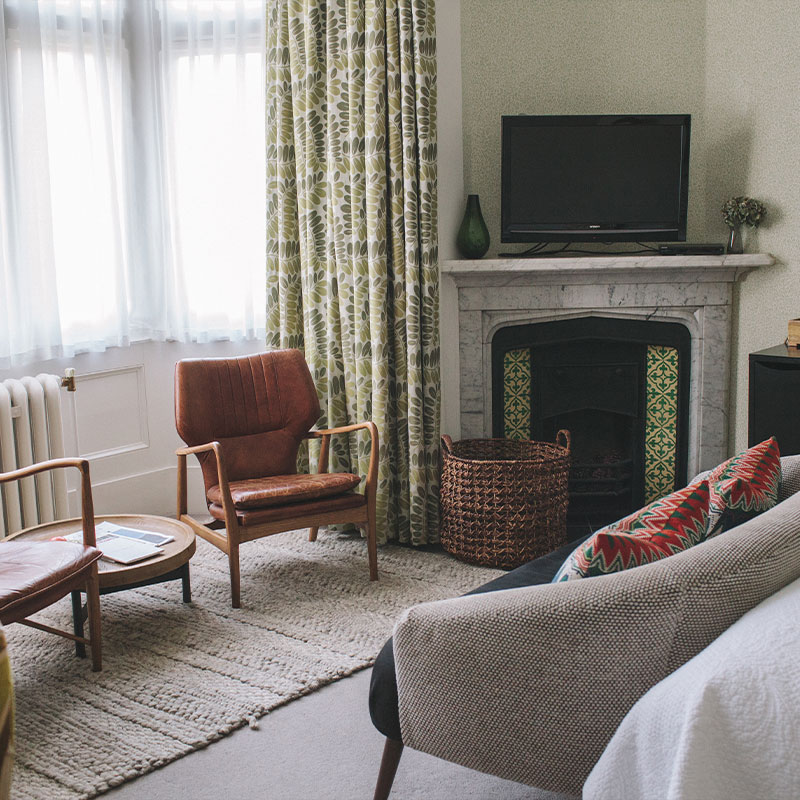 Manor Feature