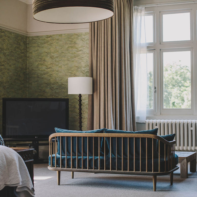 Manor Suite
