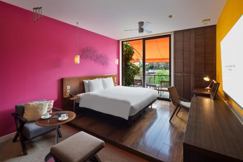 King Room