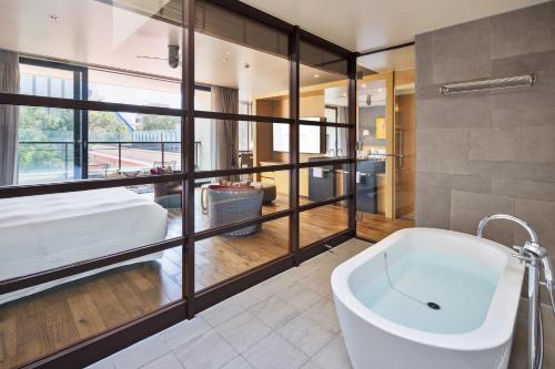 Suite Room