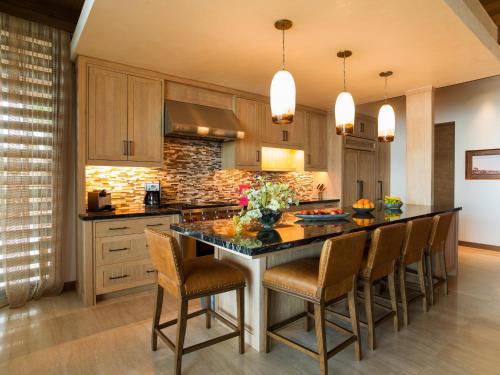 Three Bedroom Garden View Villa