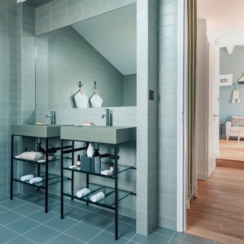Signature Family Suite