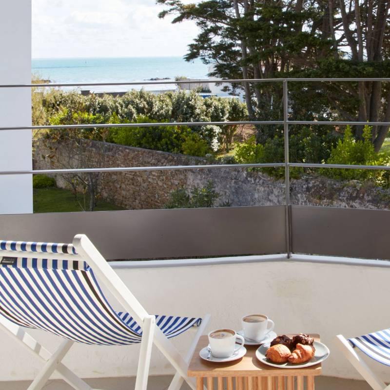 Superior Terrace Ocean Room 