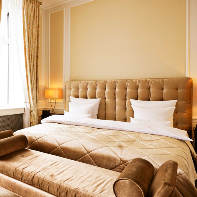 Deluxe One Bedroom Suite