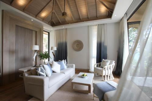 Deluxe Pool Villa