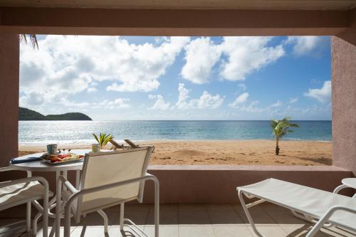 Deluxe Suite with Sea View
