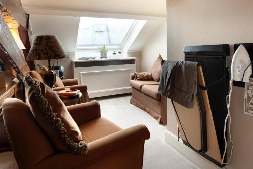 Junior Suite with Theater View