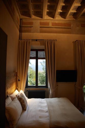 Superior Double Room With Balcony