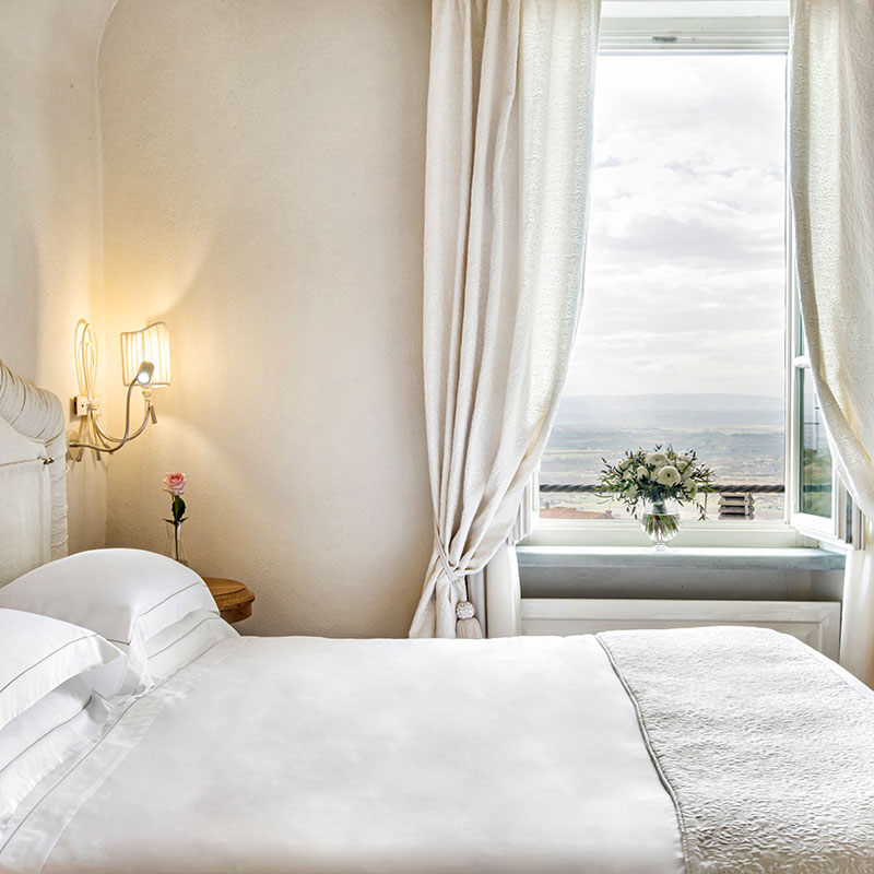 Deluxe Cortona's Roofs with Balcony