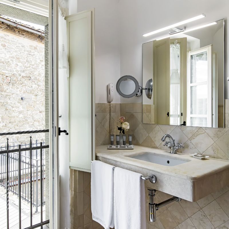 Deluxe Cortona's Roofs with Balcony