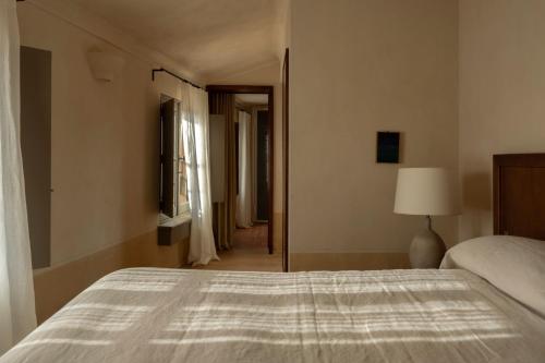 Clarisse Queen Room