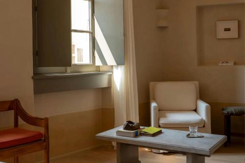 Capucine King Room