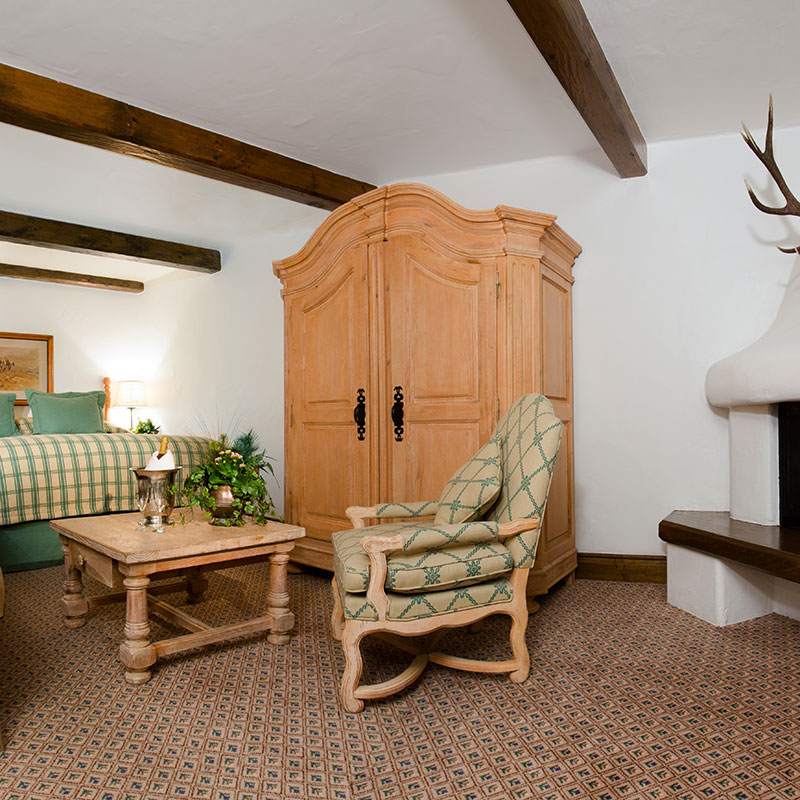 Blue Spruce Junior Suite 1 King ADA