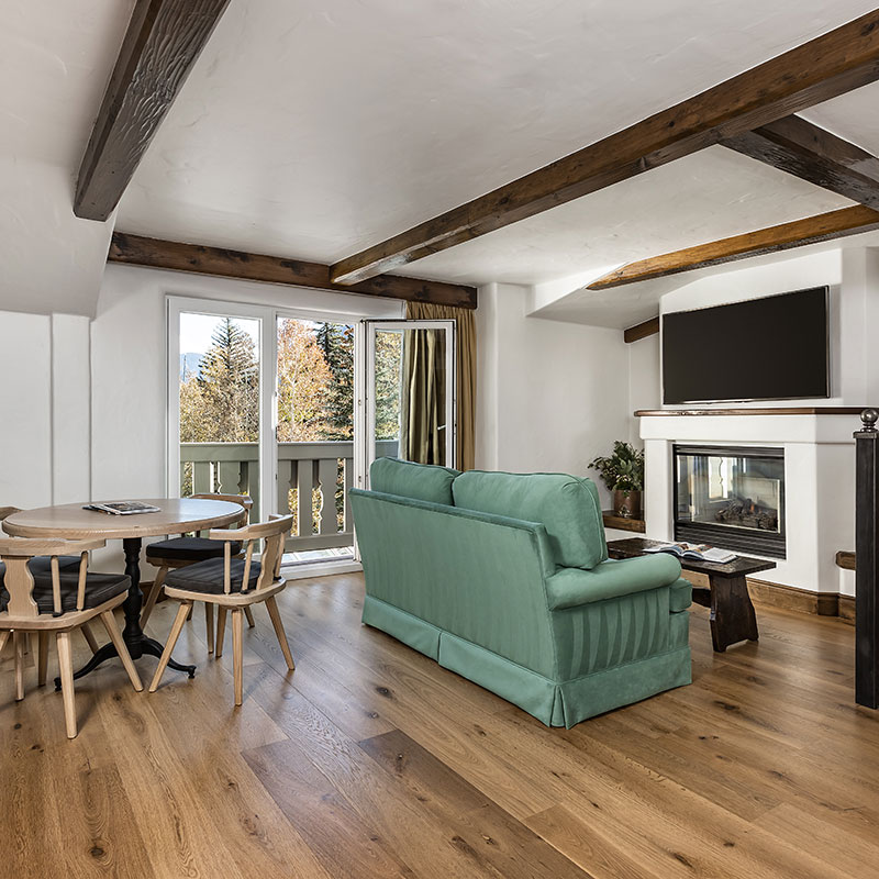 Golden Peak 2 Bedroom Suite Bi Level