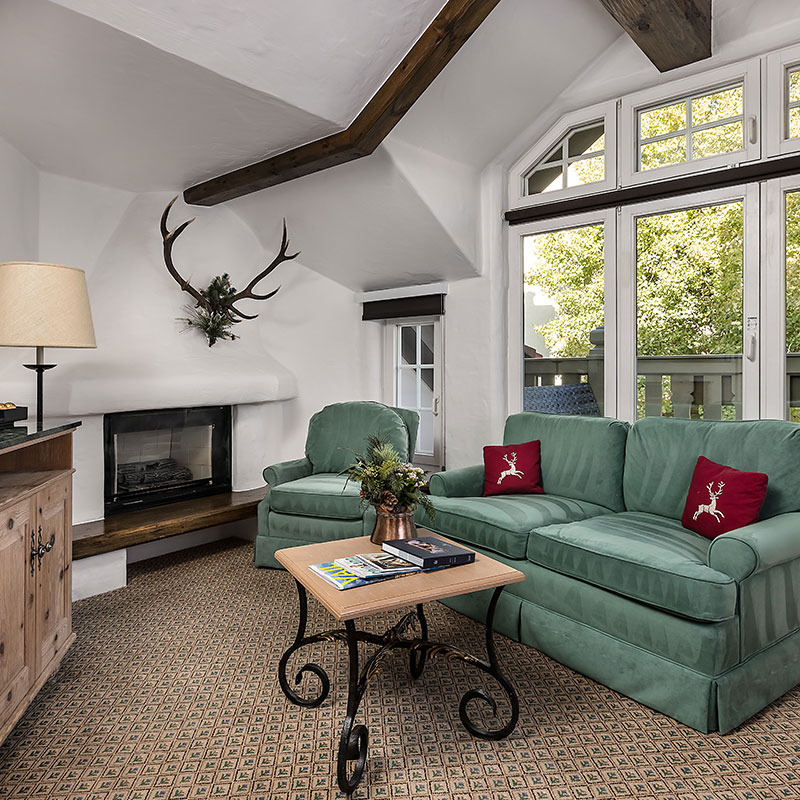 Golden Peak 2 Bedroom Suite 1 Level