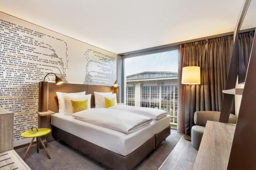 Family Deal  ( 2 rooms next to each other )