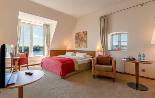 Superior Studio with Lake View