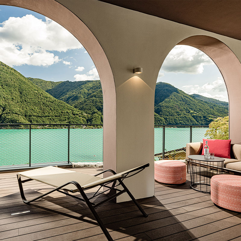 Lake View Loggia Suite