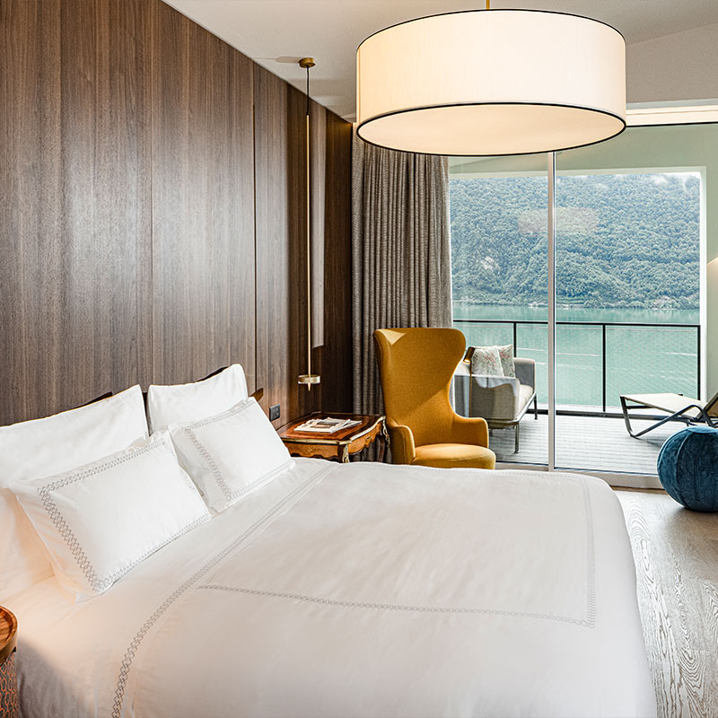 Lake View Grand Loggia Suite