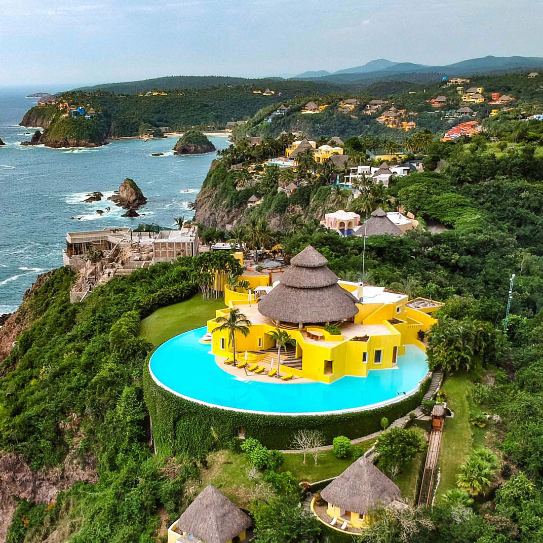 Bungalows & Casitas de las Flores in Careyes
