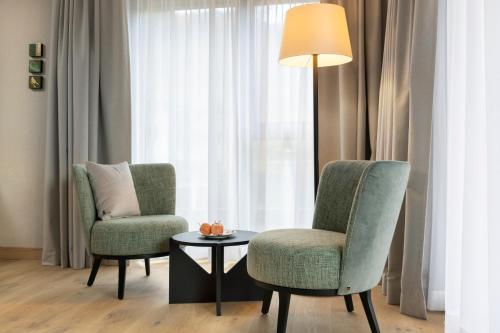 Modern Superior Double Room with Balcony