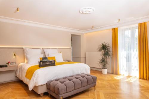 Suite with River View
